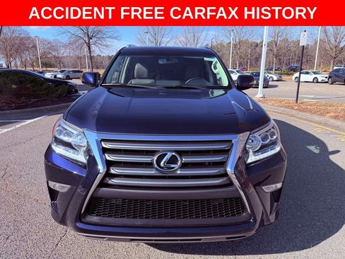Used 2018 Lexus GX 460 image 2