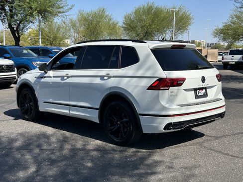 Used 2023 Volkswagen Tiguan SE R-Line FWD image 3