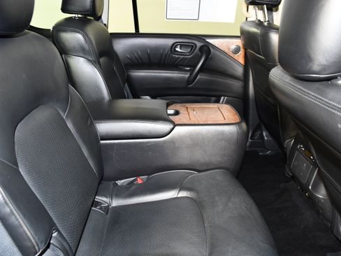 Used 2022 Nissan Armada SL w/ Captain's Chairs Package AWD/4WD image 50