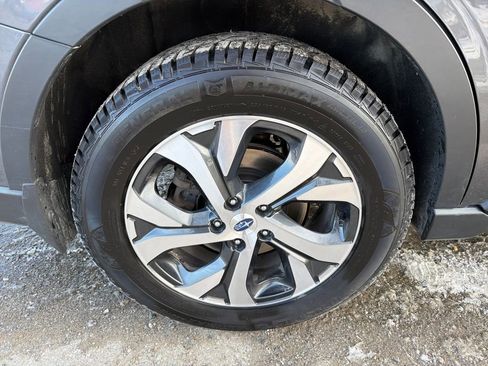 Used 2022 Subaru Outback Limited image 17