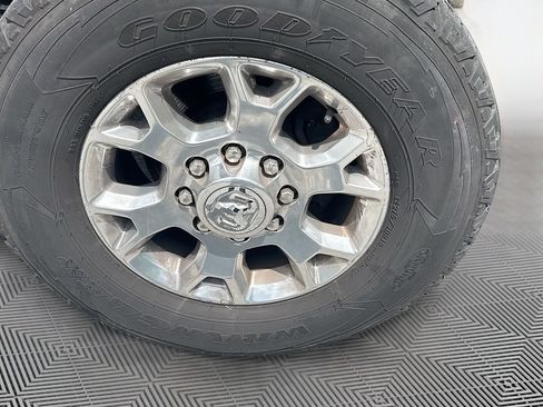Used 2021 RAM 2500 Laramie AWD/4WD image 34