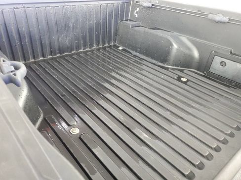 Used 2018 Toyota Tacoma SR5 RWD image 30