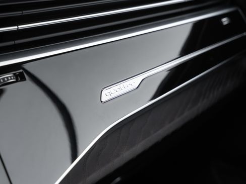 Used 2022 Audi Q8 Premium Plus w/ Premium Plus Package image 16