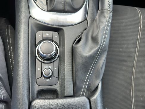 Used 2018 FIAT 124 Spider Classica w/ Technology Group image 19