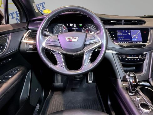 Used 2020 Cadillac XT5 Sportv AWD/4WD image 9