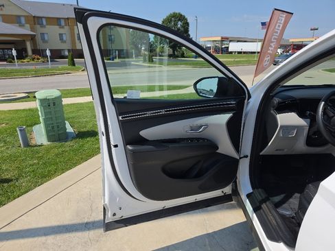 Used 2024 Hyundai Tucson SEL FWD image 18