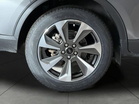 Used 2023 Ford Escape Platinum w/ Class II Trailer Tow Package image 7