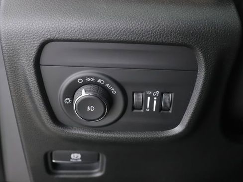 New 2026 Jeep Grand Cherokee L Limited w/ Limited Altitude Package image 21