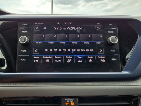 Certified 2024 Volkswagen Taos SE AWD/4WD image 27