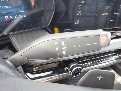 New 2026 Chevrolet Equinox LT image 35