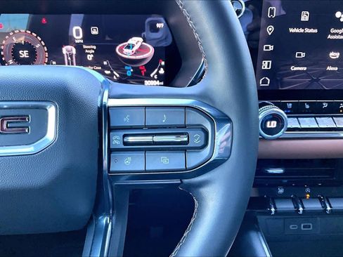 Used 2024 GMC Canyon AT4 w/ AT4 Premium Package image 24