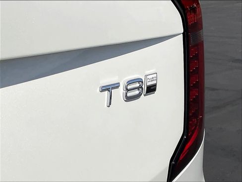 New 2026 Volvo XC90 T8 Ultra w/ Lounge Package image 26