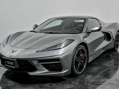 Used 2022 Chevrolet Corvette Stingray w/ Z51 Performance Package image 5
