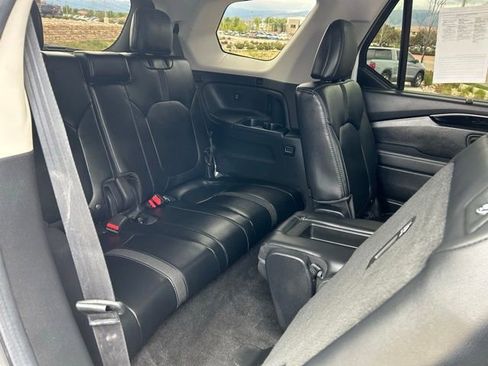 Used 2025 Honda Pilot EX-L image 29