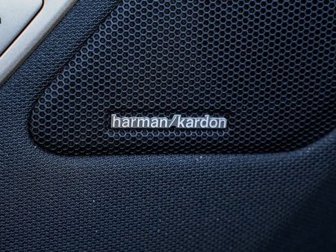 Used 2024 BMW iX xDrive50 w/ Premium Package image 10