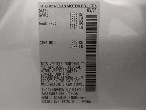 Used 2025 Nissan Altima 2.5 SV FWD image 33