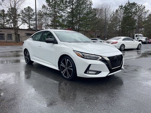 Used 2022 Nissan Sentra SR w/ SR Premium Package image 6