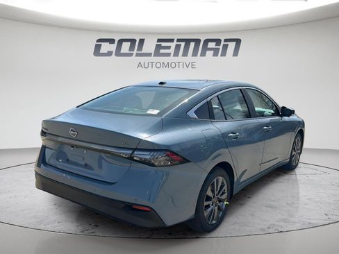 New 2026 Nissan Sentra SL w/ Floor Mat Package FWD image 5