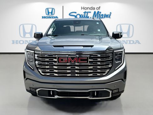 Used 2023 GMC Sierra 1500 Denali AWD/4WD image 2