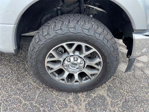 Used 2021 Ford F250 Lariat w/ Lariat Ultimate Package image 12