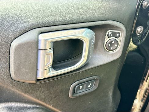 Used 2022 Jeep Wrangler Unlimited Sport AWD/4WD image 19
