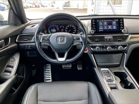 Used 2022 Honda Accord Sport image 5