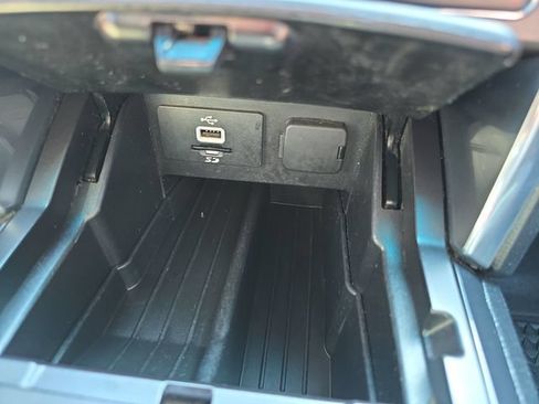 Used 2016 Ford Explorer Sport AWD/4WD image 26