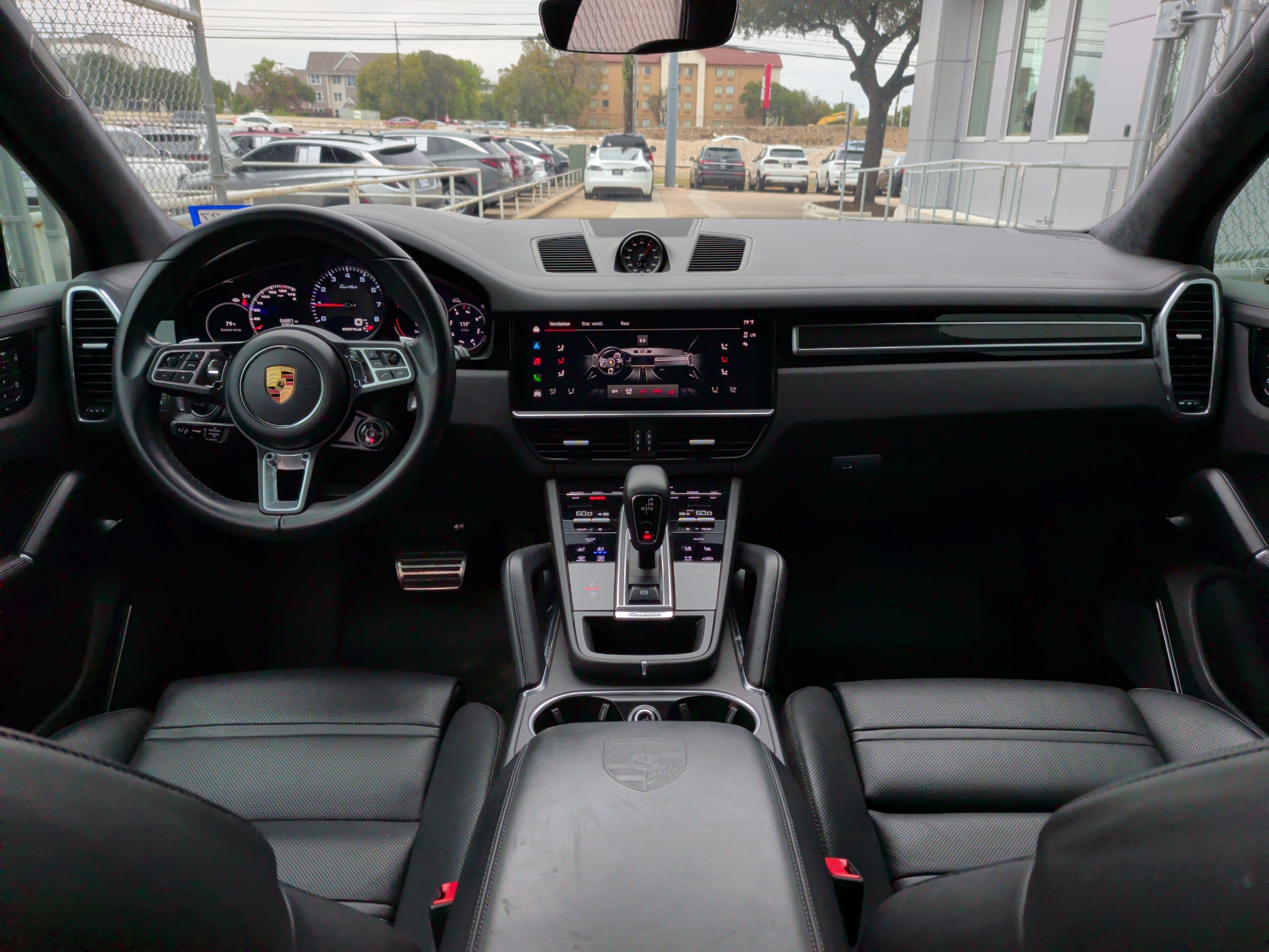 Used 2022 Porsche Cayenne Turbo AWD/4WD image 30