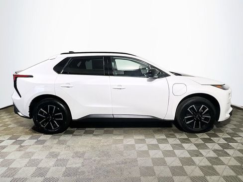 New 2026 Subaru Solterra Premium image 8