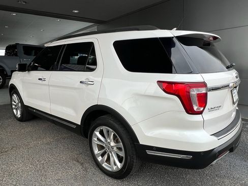 Used 2018 Ford Explorer Limited w/ Equipment Group 301A image 5