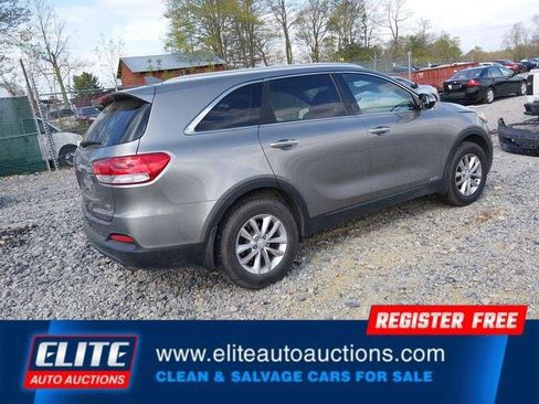 Used 2016 Kia Sorento AWD w/ LX Convenience Package image 7