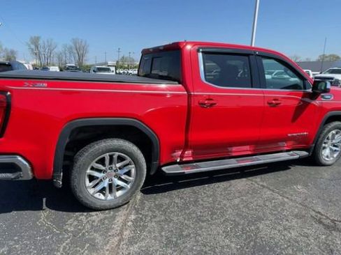 Used 2020 GMC Sierra 1500 SLE w/ SLE Value Package image 2