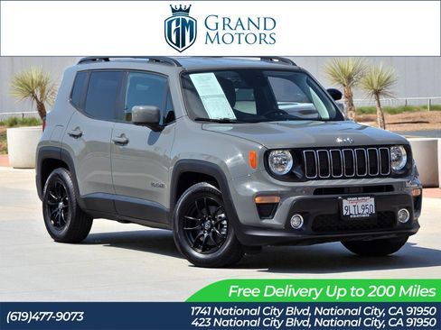 Used 2020 Jeep Renegade Latitude image 1