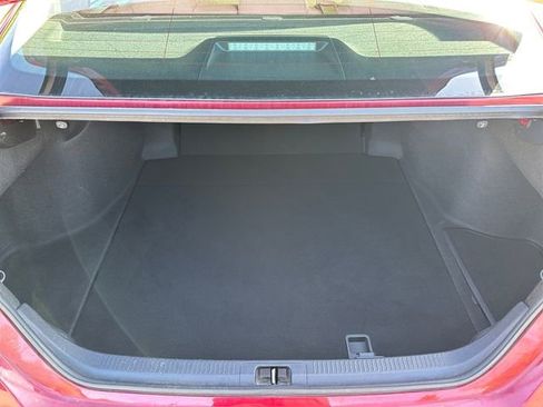 Used 2020 Toyota Camry LE image 29