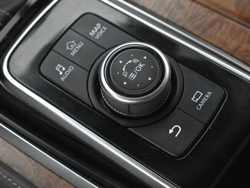 Used 2022 Nissan Armada SL AWD/4WD image 33