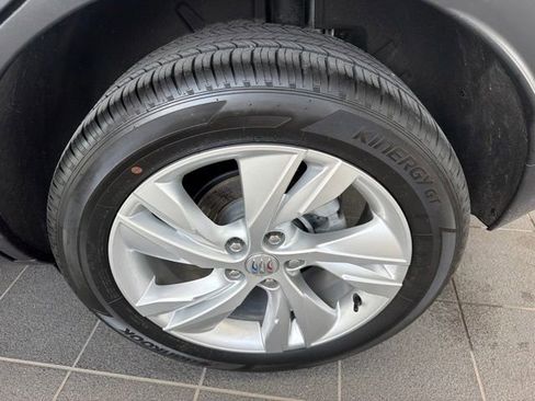 Used 2025 Buick Encore GX Preferred AWD/4WD image 6