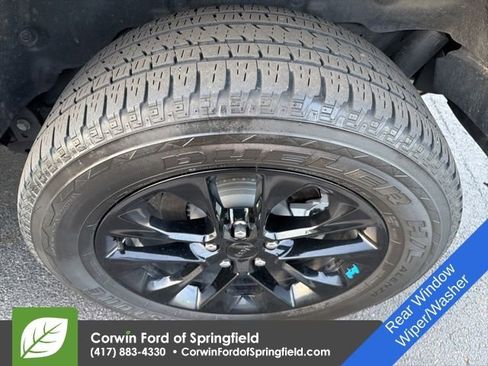 Used 2022 Jeep Wrangler Unlimited Sahara w/ Cold Weather Group image 10