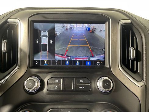 Used 2022 GMC Sierra 3500 Denali AWD/4WD image 17