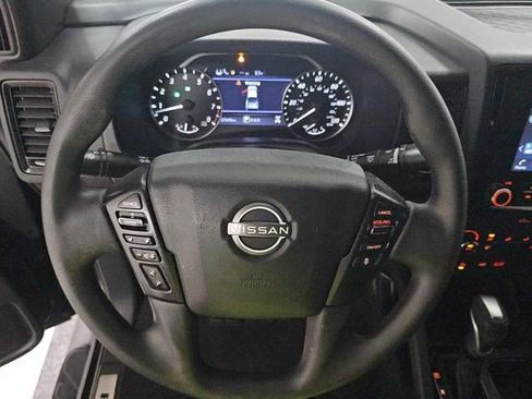 Used 2023 Nissan Frontier SV w/ Midnight Edition Package AWD/4WD image 6