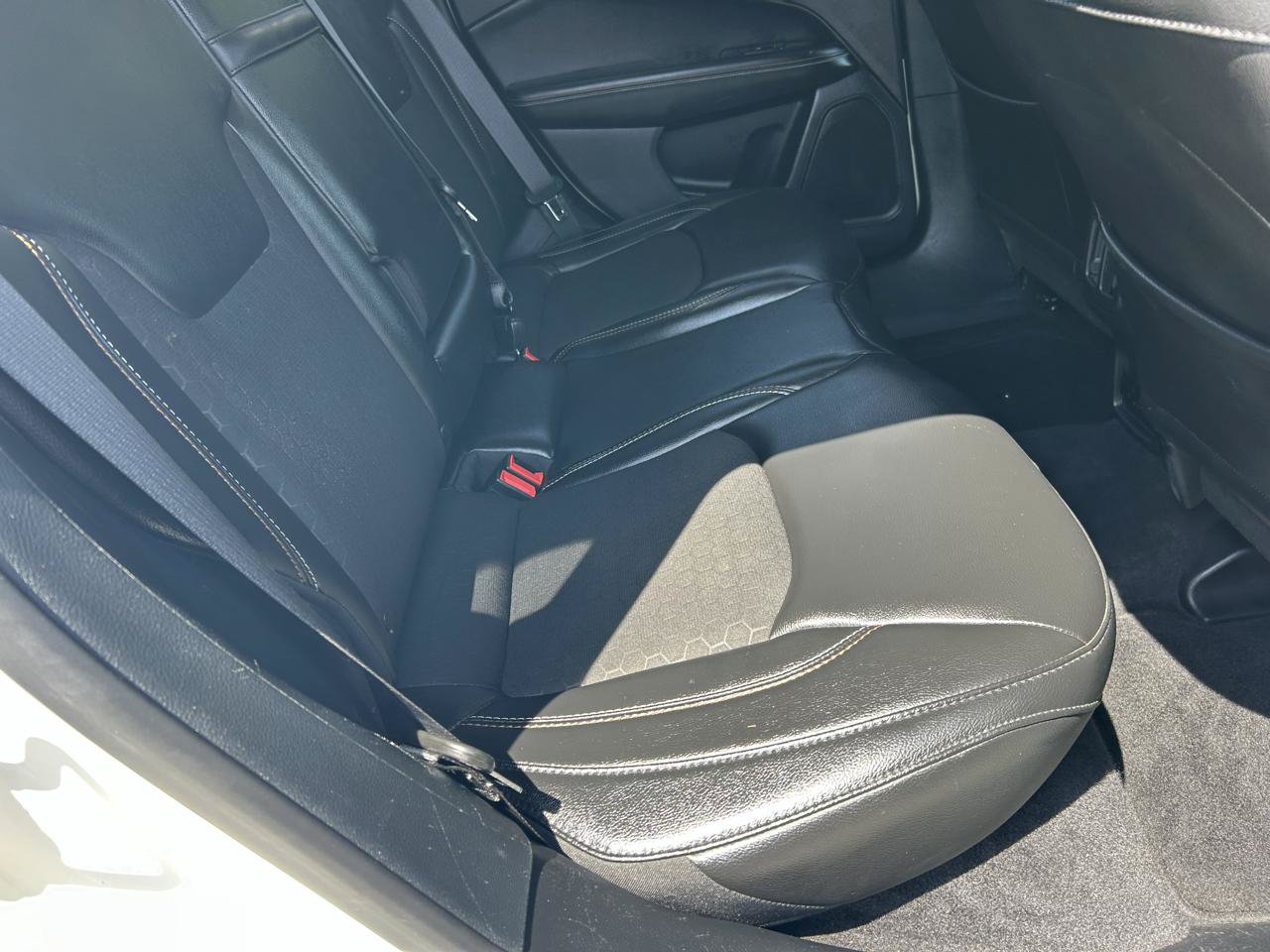 Used 2018 Jeep Compass Latitude w/ Popular Equipment Group FWD image 11