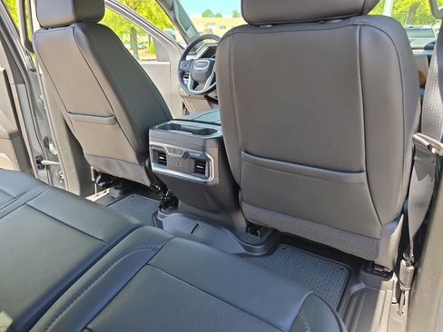 Used 2024 GMC Sierra 1500 Denali w/ Denali Reserve Package AWD/4WD image 11