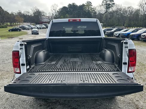 Used 2024 RAM 1500 Classic SLT image 18