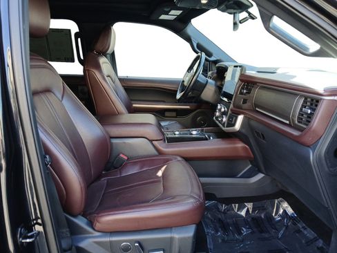 Used 2022 Ford Expedition Max Limited image 44
