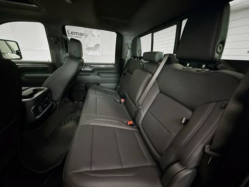 Used 2025 Chevrolet Silverado 3500 LTZ w/ LTZ Premium Package AWD/4WD image 28