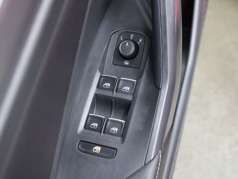 Used 2023 Volkswagen Jetta SE FWD image 42