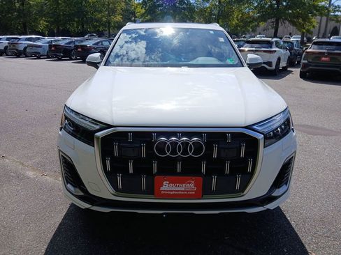 Used 2025 Audi Q7 3.0T Premium Plus image 8
