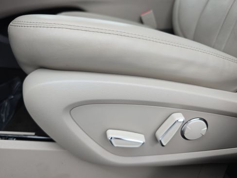 Used 2023 Lincoln Nautilus Reserve FWD image 29
