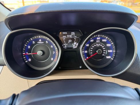 Used 2013 Hyundai Elantra GLS w/ Preferred Pkg image 19