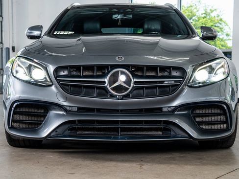 Used 2019 Mercedes-Benz E 63 AMG S image 3