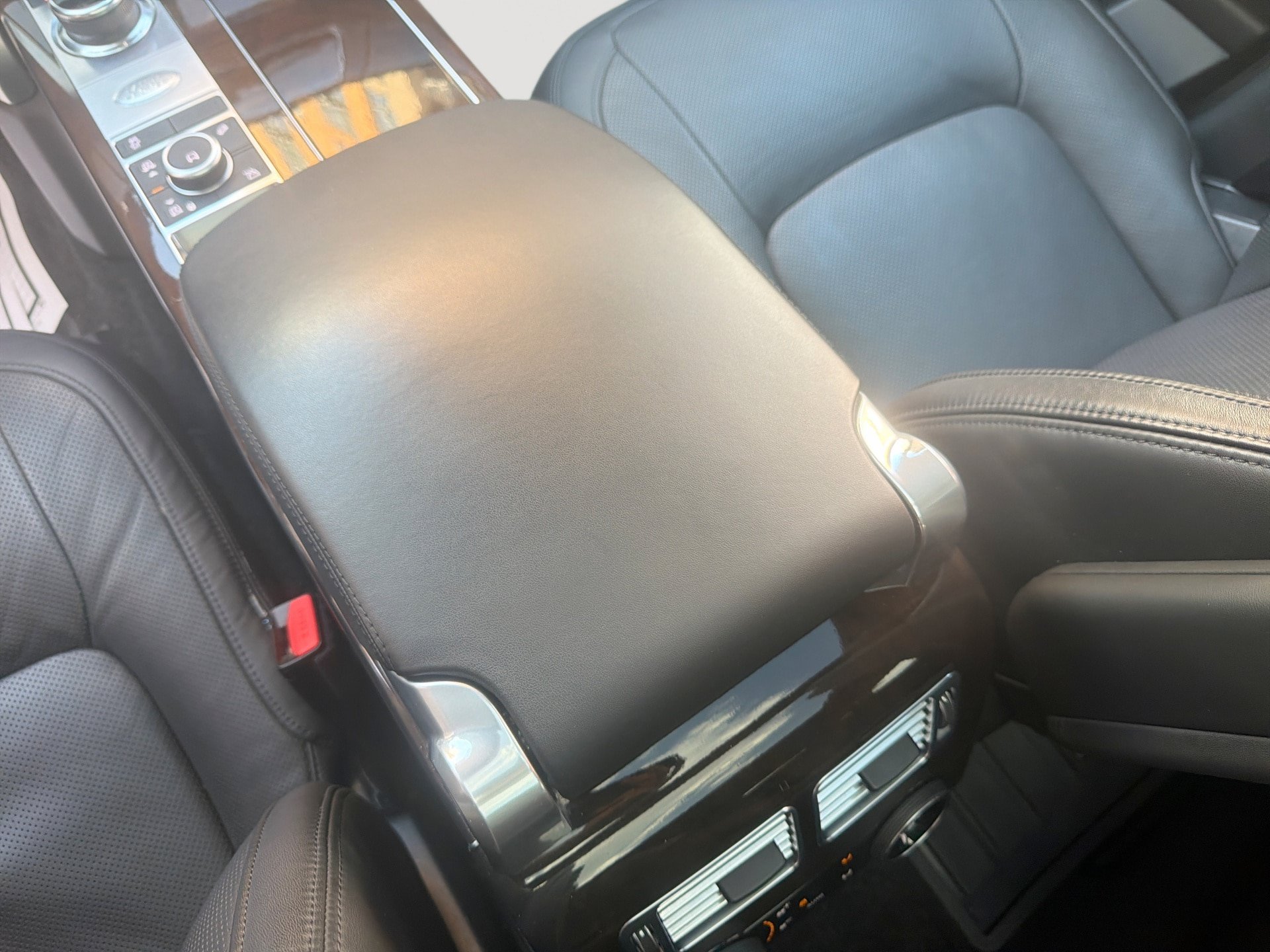 Used 2019 Land Rover Range Rover HSE AWD/4WD image 24